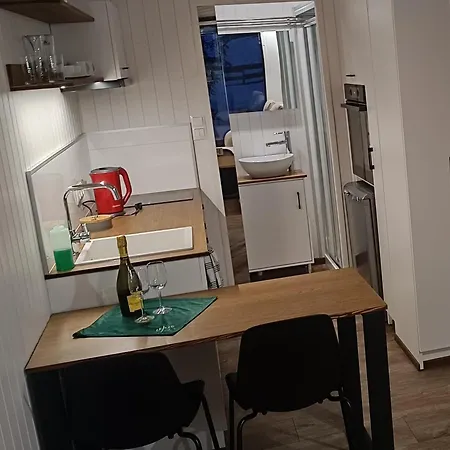 Józef Przy ścieżce Pod Reglami, 850m Od Doliny Kościeliskiej *